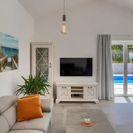 Camelia Πόρετς