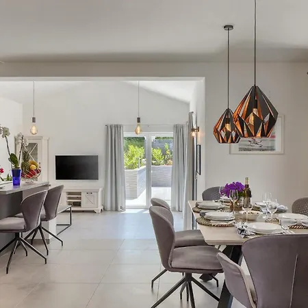 Ferienhaus Camelia *